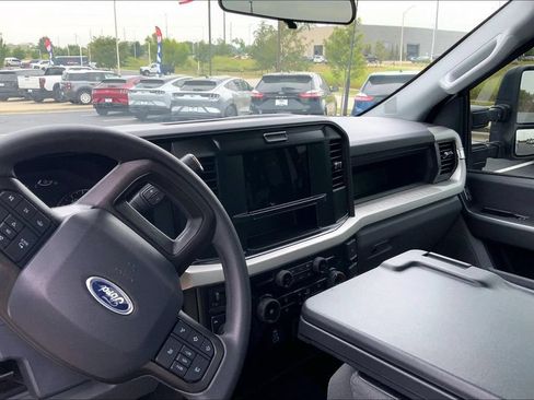 Used 2025 Ford F250 XL w/ STX Appearance Package AWD/4WD image 10