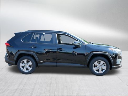 Certified 2025 Toyota RAV4 XLE AWD/4WD image 8
