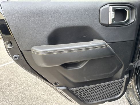 Used 2025 Jeep Wrangler Sahara w/ Safety Group image 21