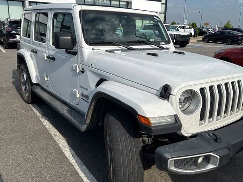 Used 2020 Jeep Wrangler Unlimited Sahara AWD/4WD image 6