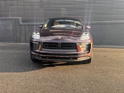 Certified 2025 Porsche Macan image 13