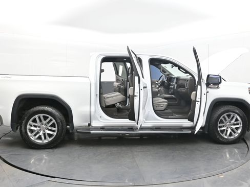 Used 2022 GMC Sierra 1500 SLT w/ SLT Premium Plus Package image 40