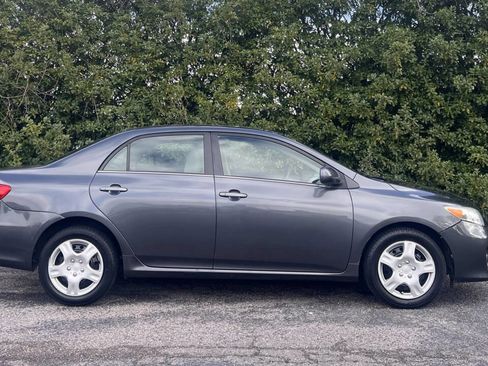 Used 2013 Toyota Corolla LE Special Edition image 9