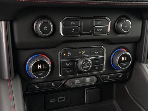 Used 2021 Chevrolet Suburban RST w/ Rear Media and Nav Package image 17