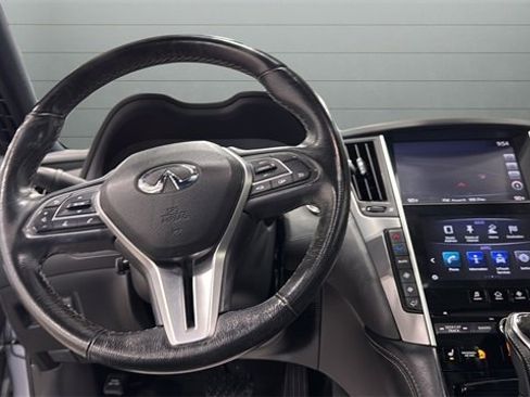 Used 2018 INFINITI Q60 3.0t Luxe w/ Sensory Package 3.0T Luxe image 10