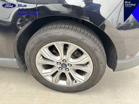 Used 2019 Ford Edge Titanium w/ Equipment Group 301A AWD/4WD image 14