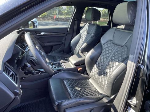 Certified 2023 Audi SQ5 Prestige w/ Prestige Package AWD/4WD image 17