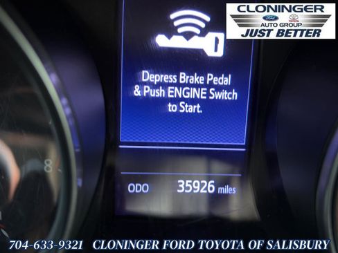 Used 2021 Toyota C-HR LE image 1
