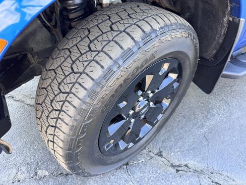 Used 2019 Ford Ranger Lariat w/ Black Appearance Package image 15