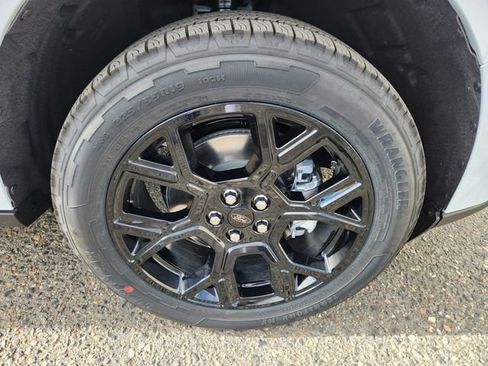 New 2025 Ford Maverick XLT w/ XLT Luxury Package image 19