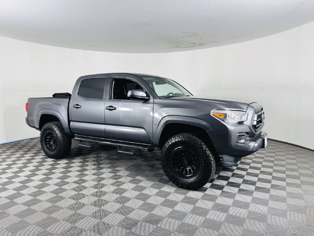 Used 2022 Toyota Tacoma SR w/ SR Convenience Package RWD image 2