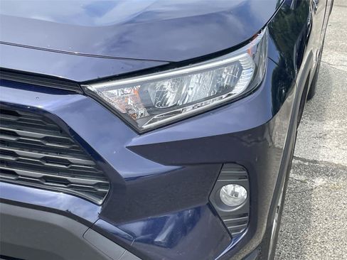 Used 2020 Toyota RAV4 XLE Premium AWD/4WD image 9
