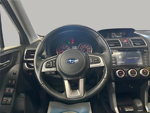 Used 2018 Subaru Forester 2.5i Premium AWD/4WD image 16