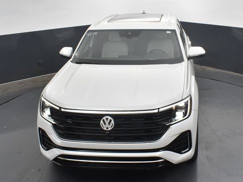 New 2026 Volkswagen Atlas Cross Sport SEL Premium R-Line AWD/4WD image 22