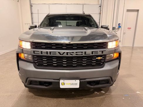 Used 2021 Chevrolet Silverado 1500 Custom RWD image 2