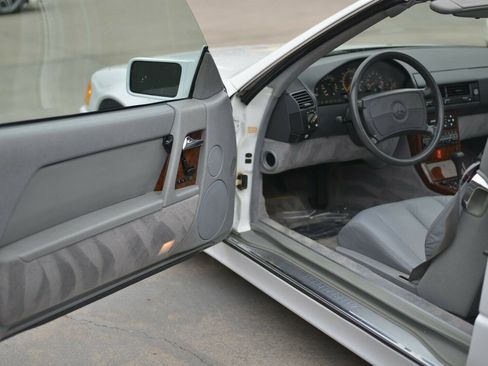 Used 1991 Mercedes-Benz 300 SL image 9