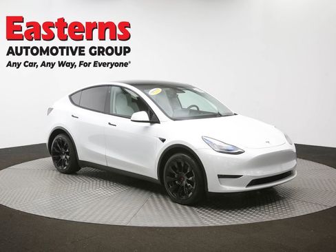 Used 2020 Tesla Model Y Long Range image 45