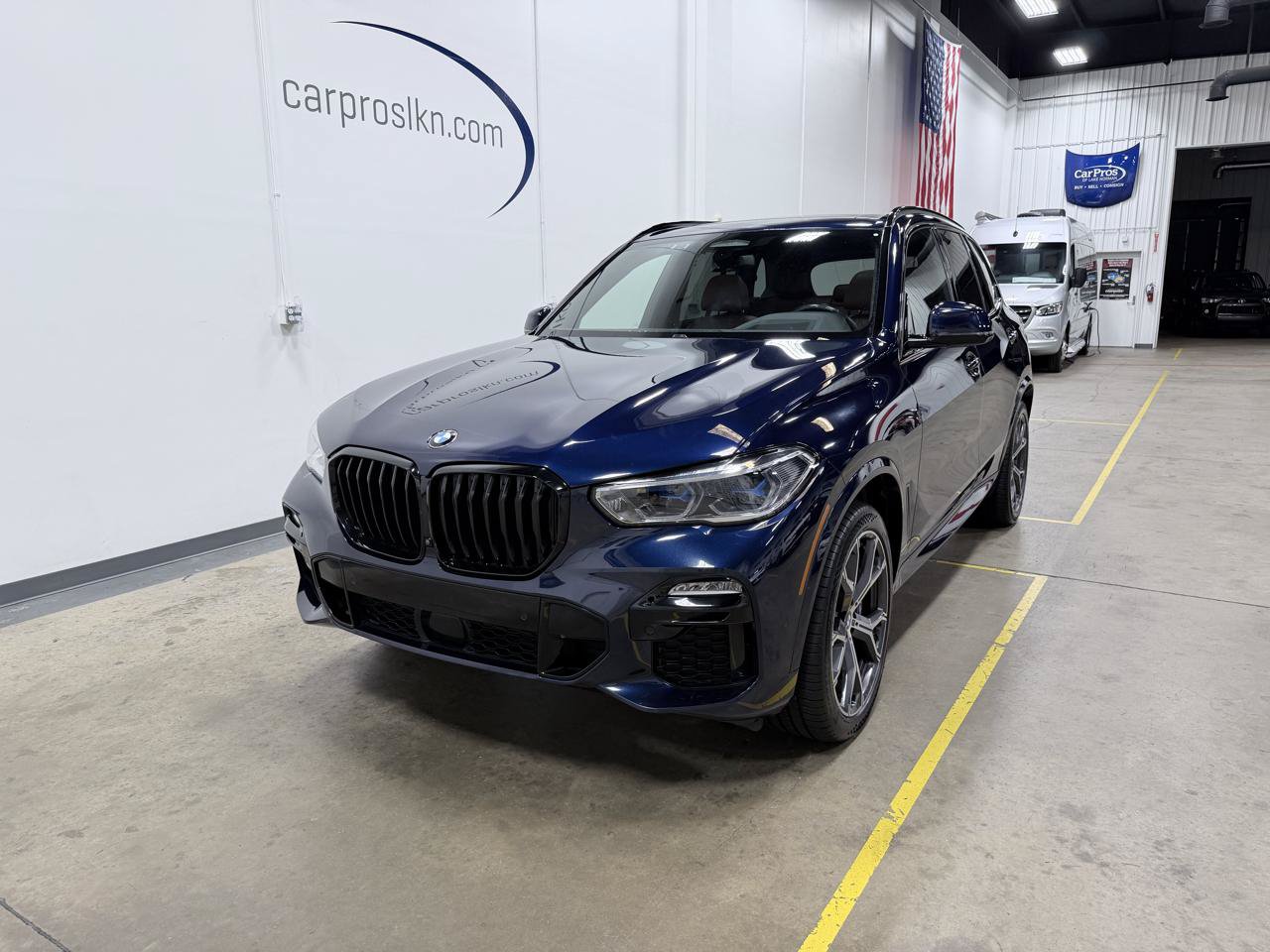 Used 2021 BMW X5 M50i w/ Executive Package AWD/4WD image 3