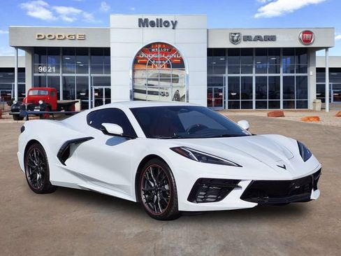 Used 2025 Chevrolet Corvette Stingray Coupe w/ 1LT RWD image 2