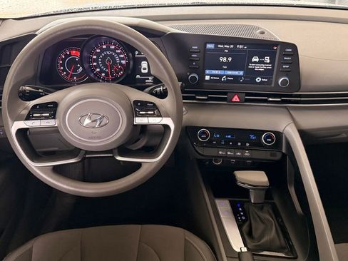 Used 2023 Hyundai Elantra SEL w/ Cargo Package FWD image 13