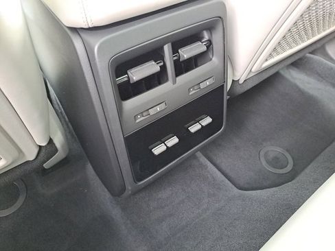 New 2026 Porsche Macan 4 Electric image 18