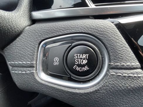 Used 2018 BMW X2 sDrive28i w/ Convenience Package FWD image 19