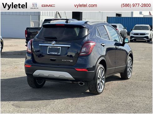 Certified 2022 Buick Encore Preferred w/ Safety Package image 3