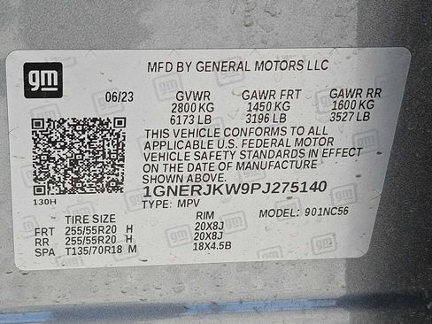 Used 2023 Chevrolet Traverse RS FWD image 22