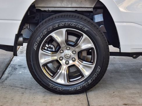 Used 2024 RAM 1500 Laramie image 12