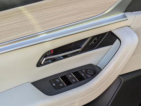 Used 2024 MAZDA CX-90 3.3 Turbo w/ Premium Plus Pkg image 10