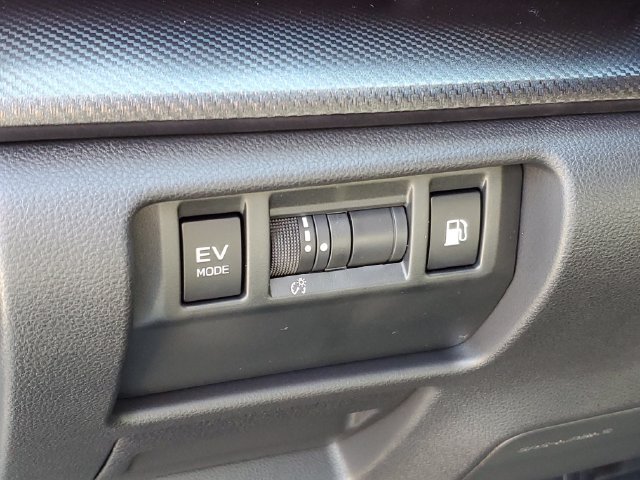 New 2026 Subaru Crosstrek 2.5i Limited AWD/4WD image 9