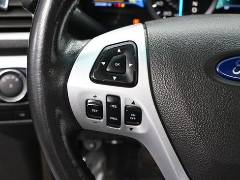 Used 2013 Ford Explorer XLT image 27