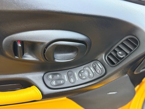 Used 2004 Chevrolet Corvette Z06 w/ Memory Package RWD image 28