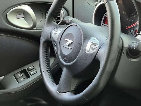 Used 2020 Nissan 370Z Coupe RWD image 19