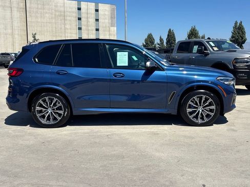 Used 2023 BMW X5 M50i image 3