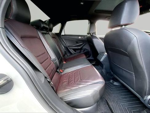 Used 2022 Volkswagen Jetta GLI Autobahn FWD image 16