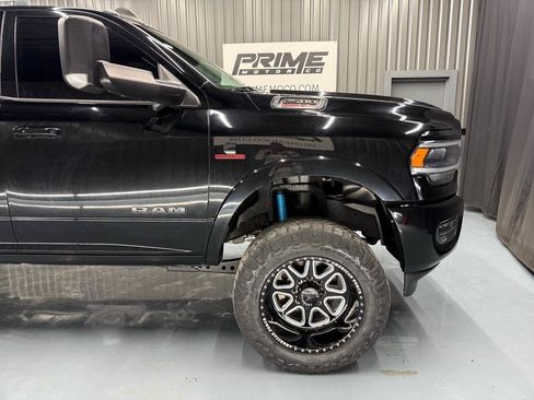 Used 2019 RAM 2500 Laramie w/ Night Edition AWD/4WD image 11