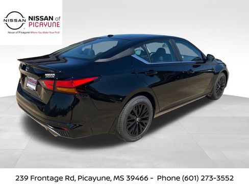 New 2026 Nissan Altima 2.5 SV FWD image 4