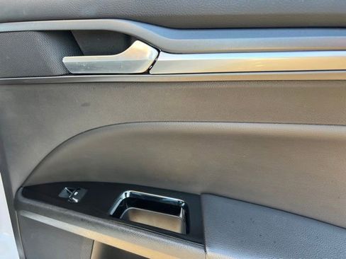 Used 2016 Ford Fusion Titanium image 41