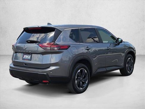 Used 2025 Nissan Rogue SV FWD image 5