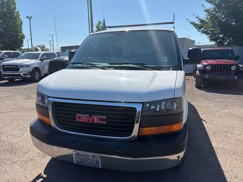 Used 2016 GMC Savana 2500 RWD image 3