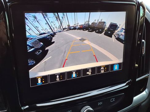 Used 2023 Chevrolet Traverse RS AWD/4WD image 17