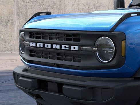 New 2026 Ford Bronco 4-Door AWD/4WD image 19