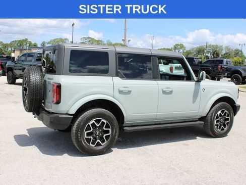 Used 2024 Ford Bronco Outer Banks AWD/4WD image 11