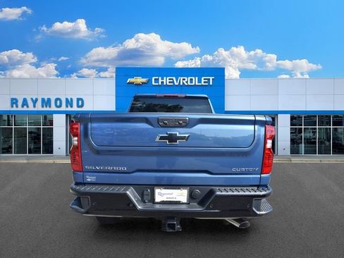 New 2026 Chevrolet Silverado 2500 Custom w/ Custom Value Package AWD/4WD image 5