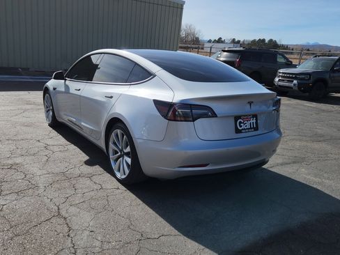 Used 2018 Tesla Model 3 Long Range image 10
