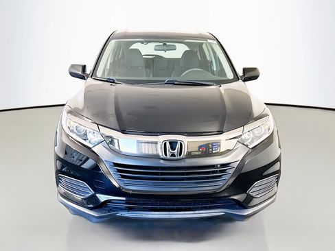 Used 2019 Honda HR-V LX image 2