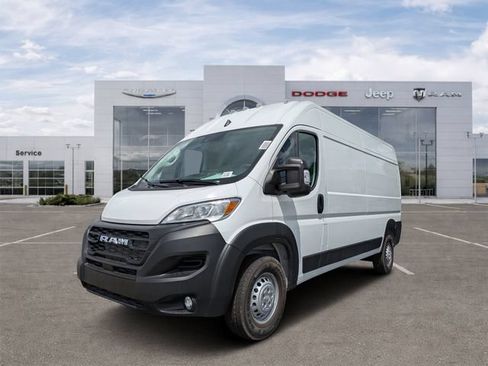 New 2026 RAM ProMaster 2500 w/ Premium Convenience Group FWD image 5
