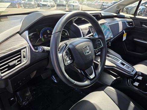 Used 2019 Honda Clarity Touring image 12