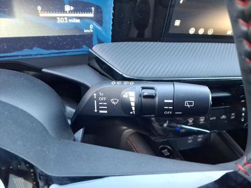 New 2026 Nissan Kicks SR image 22